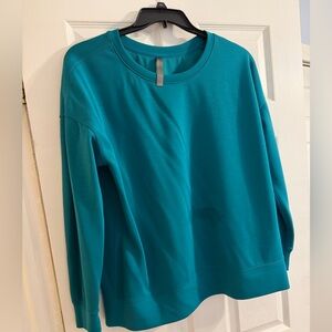 Teal Long Sleeve Sweatshirt - very soft - never worn